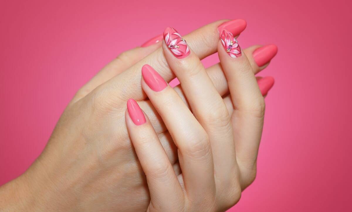 Gel manicures, Nails Studio