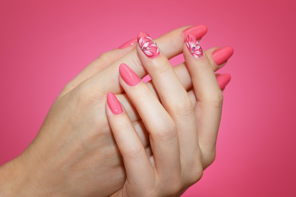 Gel manicures, Nails Studio