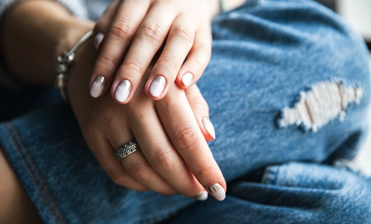 French manicures, Nails Studio